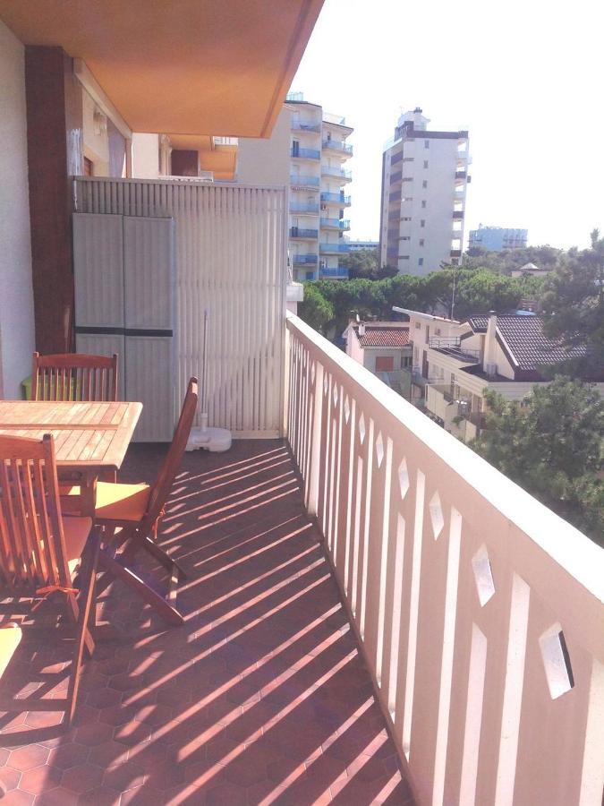 Lucerna Apartments At Sabbiadoro Beach Ліньяно-Сабб'ядоро Екстер'єр фото